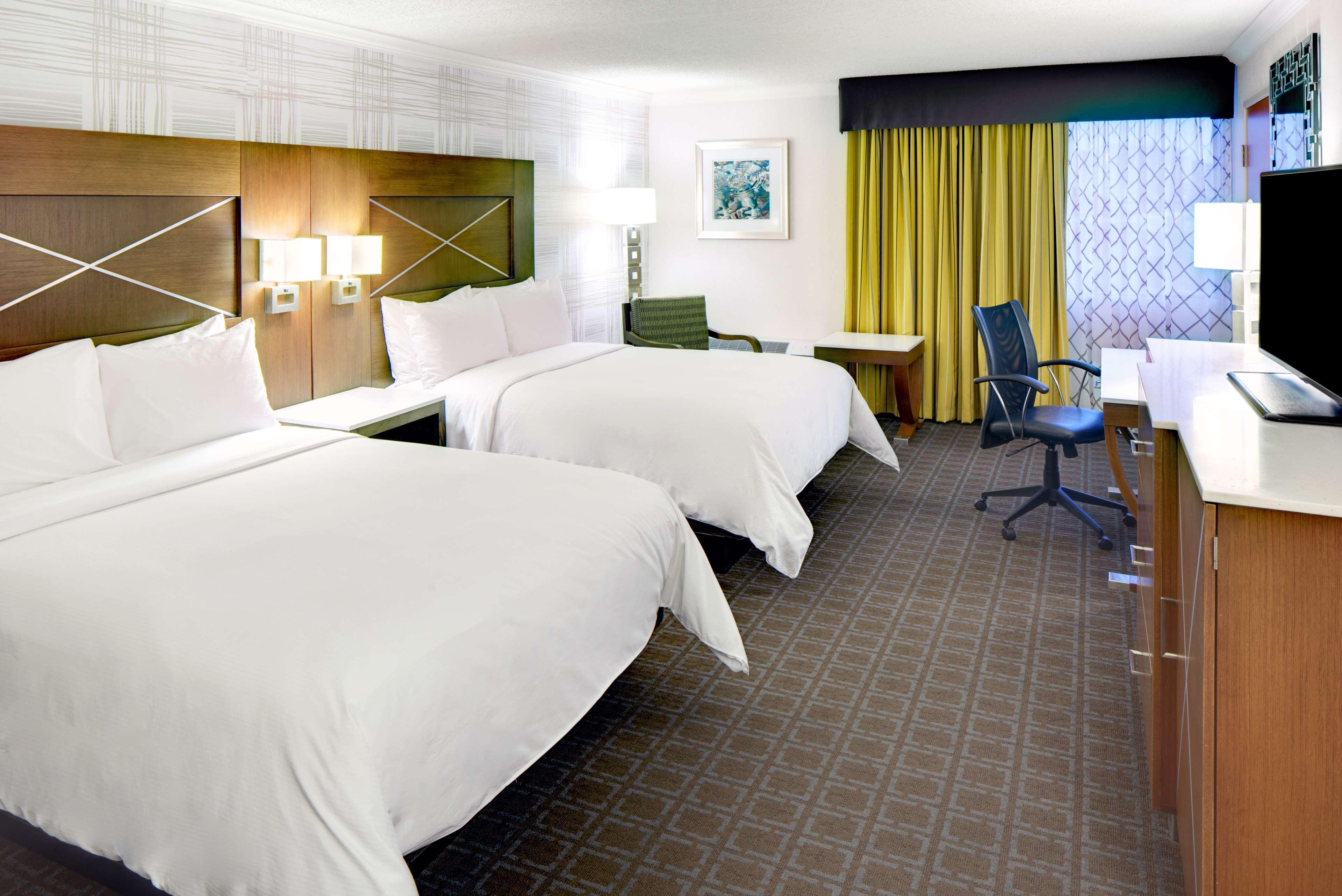 Doubletree By Hilton Madison Downtown Ξενοδοχείο Εξωτερικό φωτογραφία