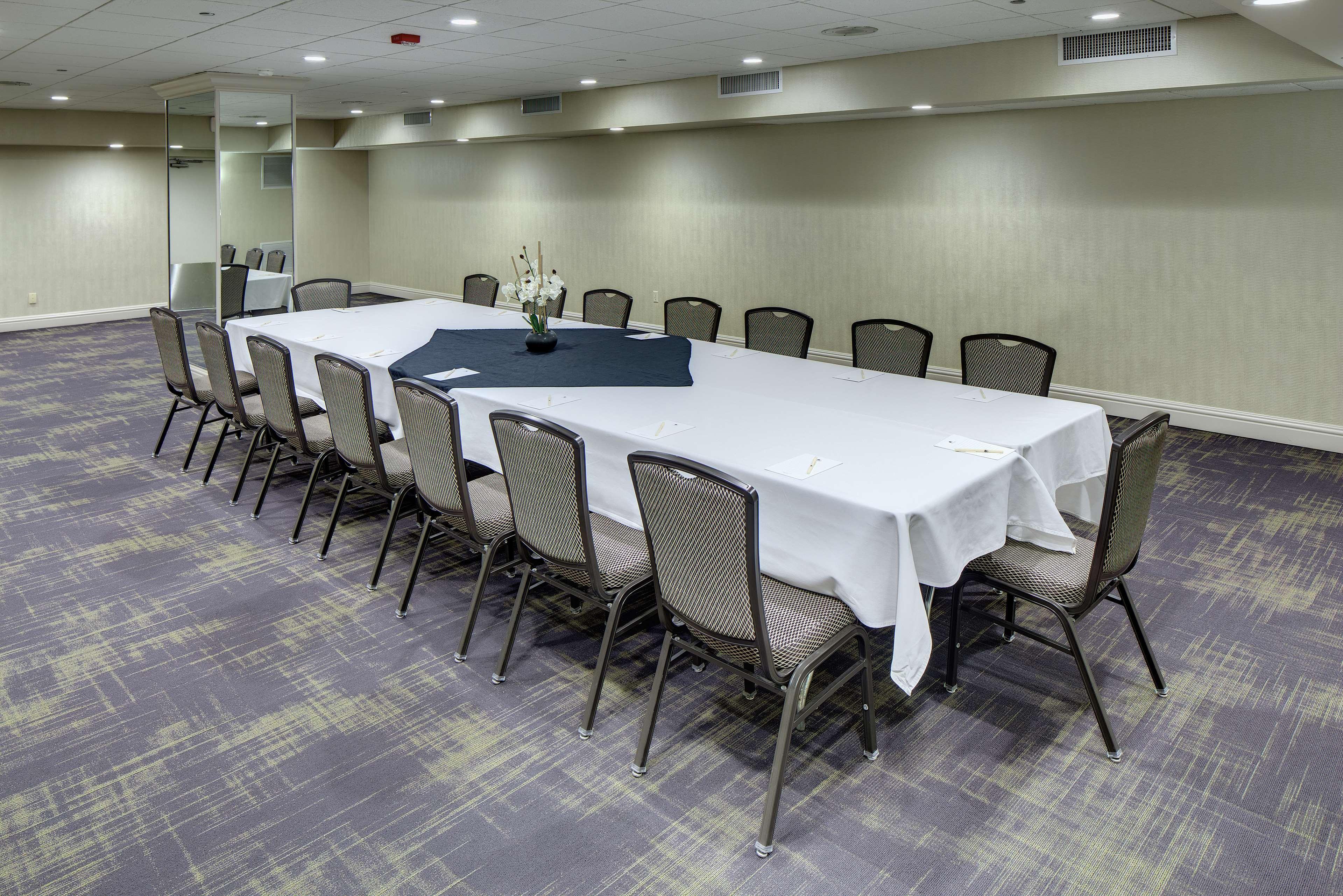 Doubletree By Hilton Madison Downtown Ξενοδοχείο Εξωτερικό φωτογραφία