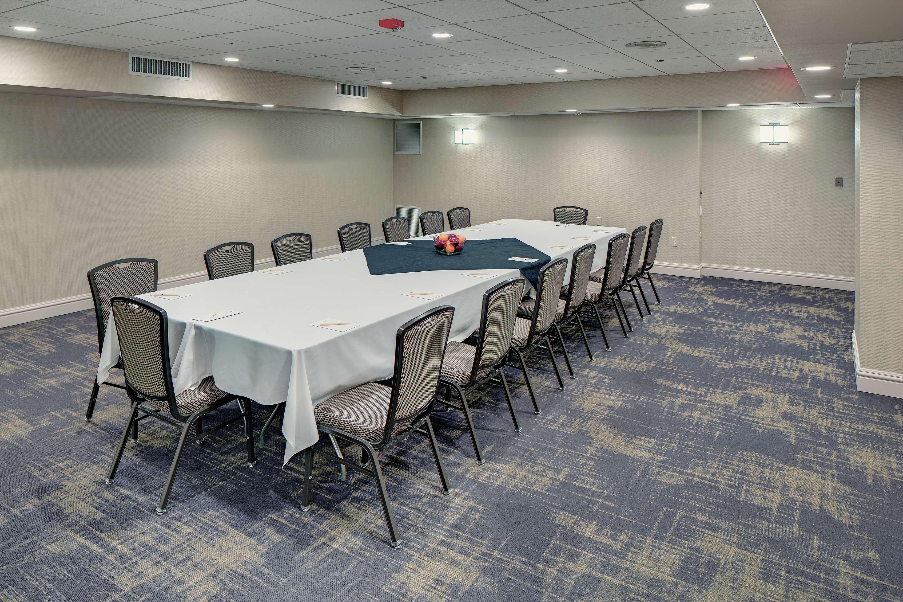 Doubletree By Hilton Madison Downtown Ξενοδοχείο Εξωτερικό φωτογραφία