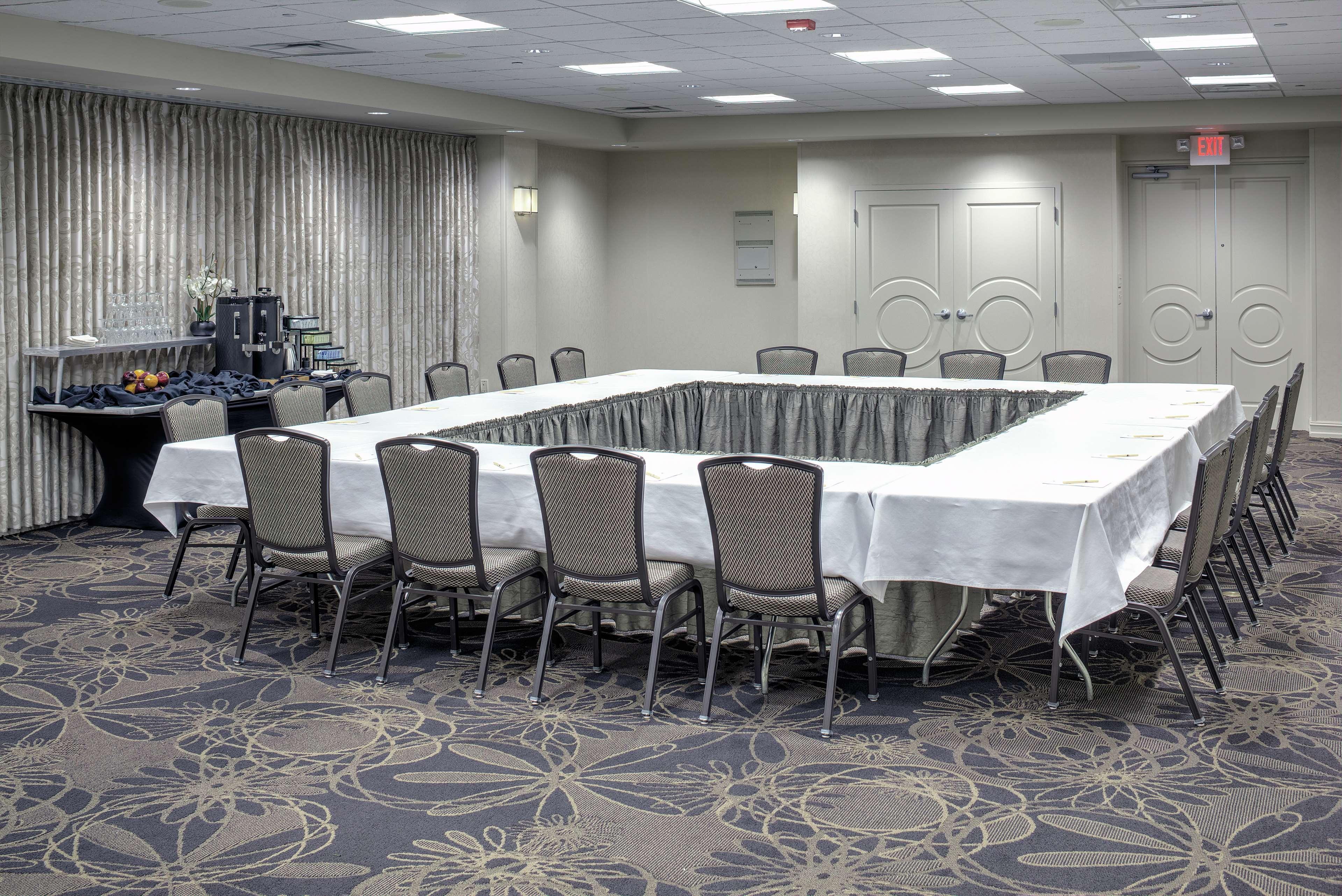 Doubletree By Hilton Madison Downtown Ξενοδοχείο Εξωτερικό φωτογραφία