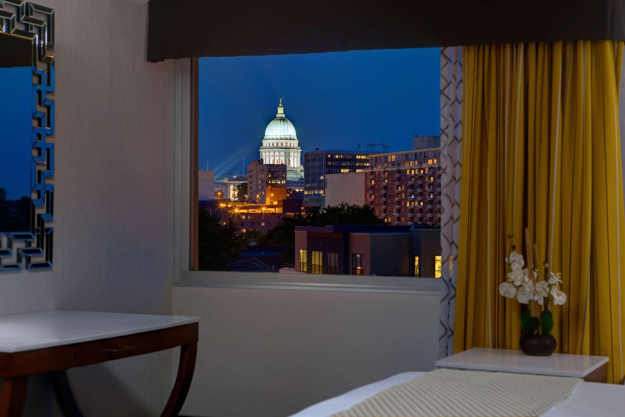 Doubletree By Hilton Madison Downtown Ξενοδοχείο Εξωτερικό φωτογραφία
