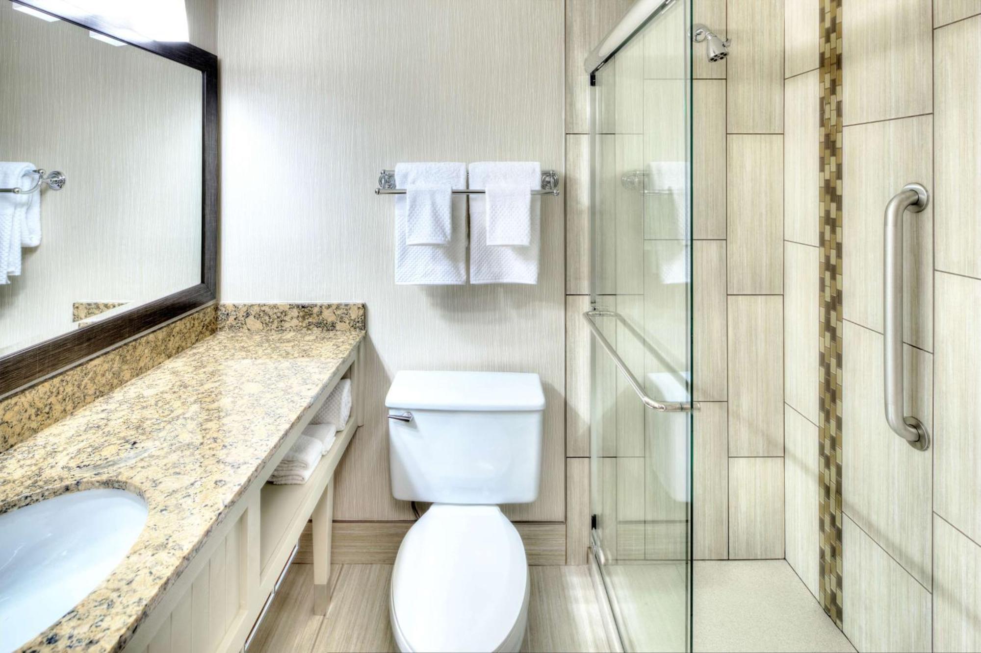 Doubletree By Hilton Madison Downtown Ξενοδοχείο Εξωτερικό φωτογραφία