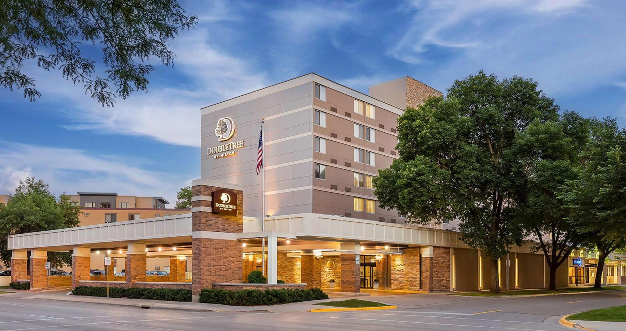 Doubletree By Hilton Madison Downtown Ξενοδοχείο Εξωτερικό φωτογραφία