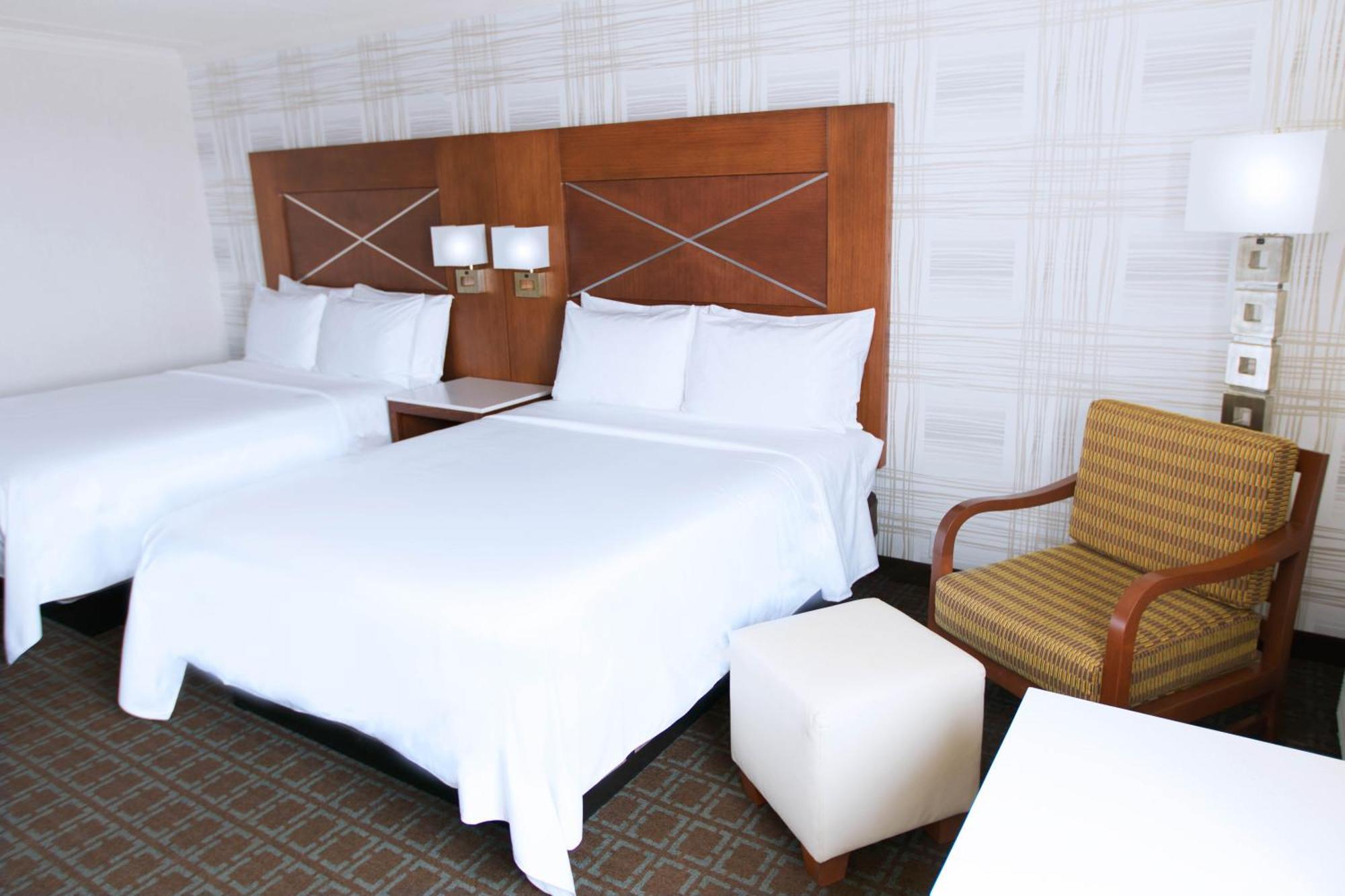 Doubletree By Hilton Madison Downtown Ξενοδοχείο Δωμάτιο φωτογραφία