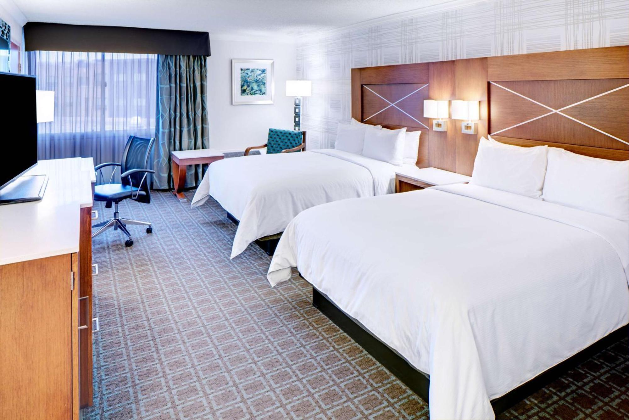 Doubletree By Hilton Madison Downtown Ξενοδοχείο Εξωτερικό φωτογραφία