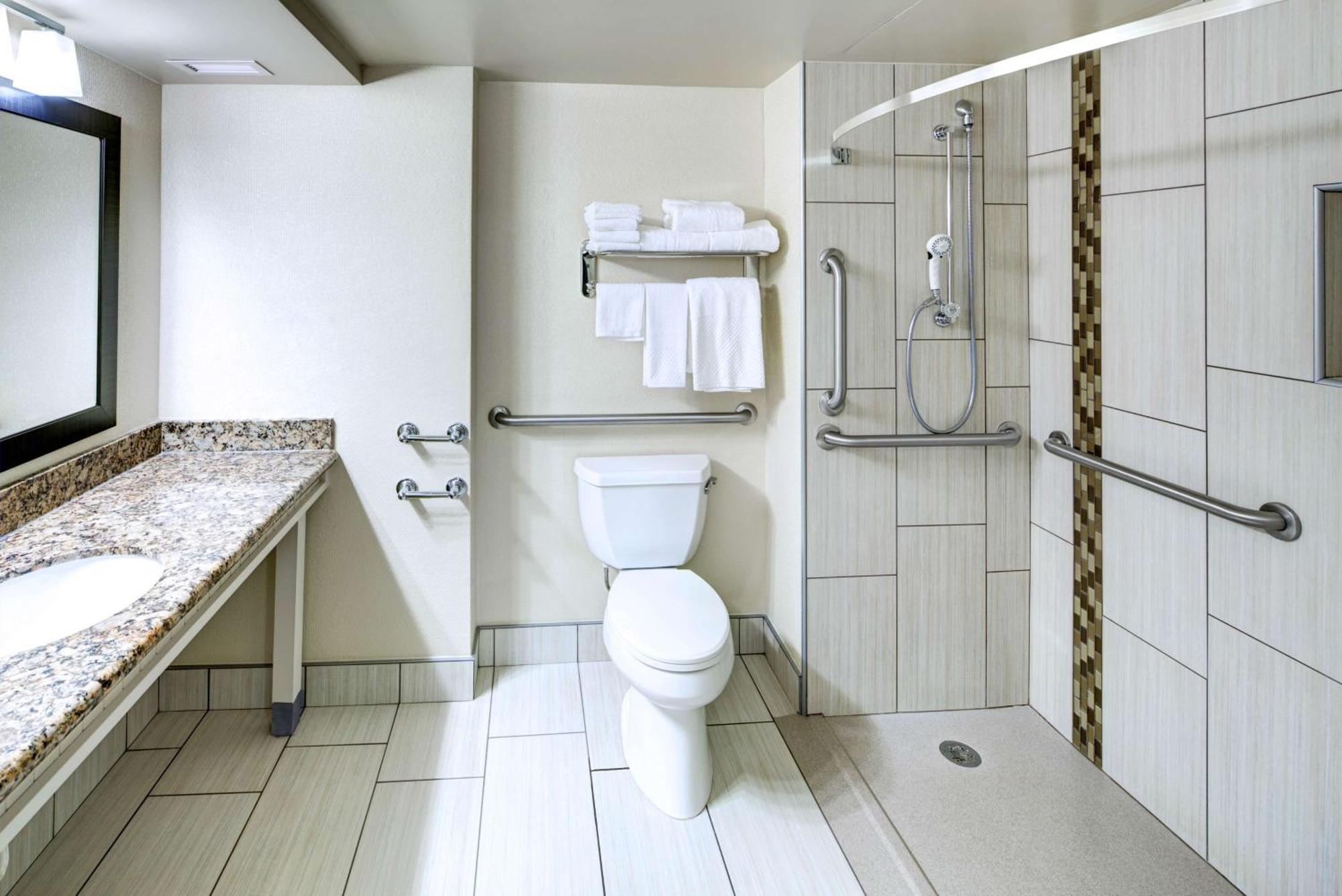 Doubletree By Hilton Madison Downtown Ξενοδοχείο Εξωτερικό φωτογραφία